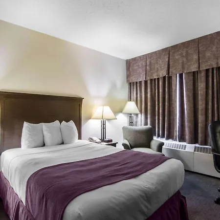 Quality Inn & Suites Yellowknife-3