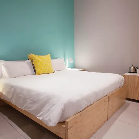 Mojo Hotel & Market-2