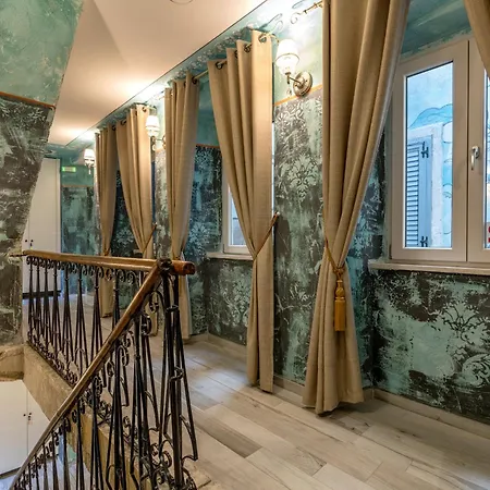 Plaza Marchi Old Town - Mag Quaint & Elegant Boutique Hotels-2