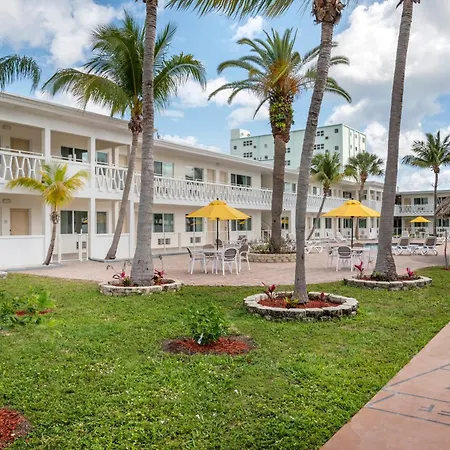 Downtown Hollywood Gardens Inn & Suites-2
