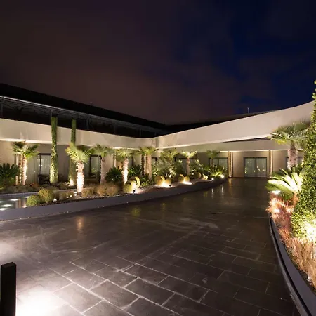 Doubletree By Hilton Izmir Airport-3