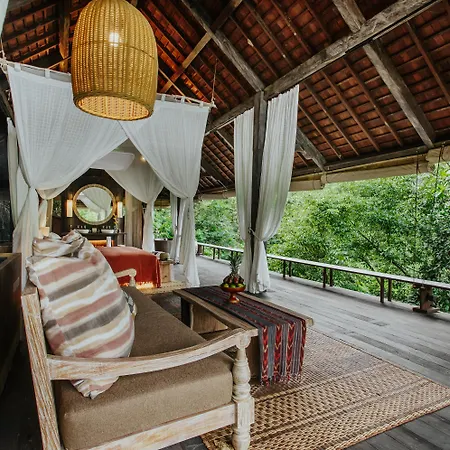 Buahan, A Banyan Tree Escape-2