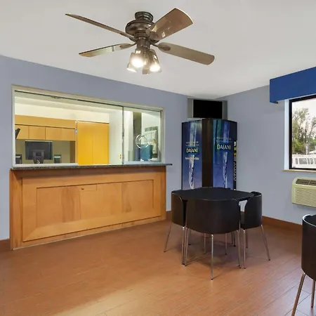 Super 8 By Wyndham Havre De Grace Aberdeen Area-2