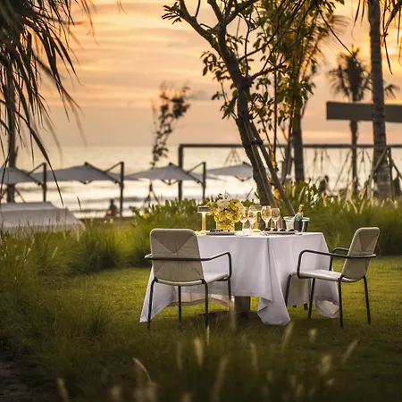 Como Uma Canggu-3