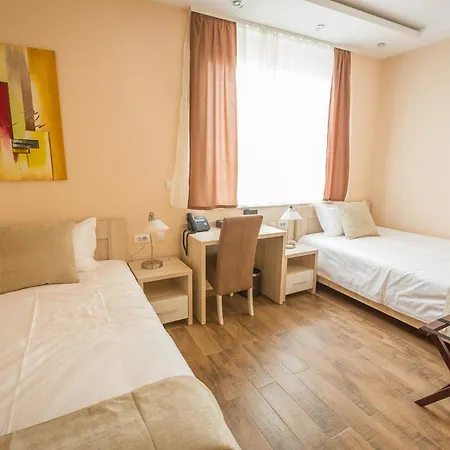 Hotel Mar Garni-3