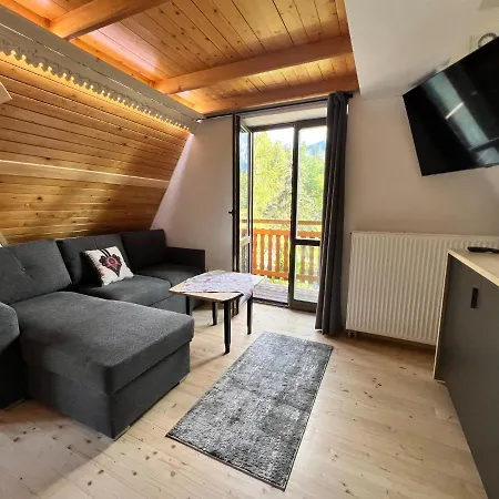 Tatrydom Apartament Loft Z Kominkiem-2