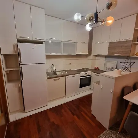 5 Star Apartment-2