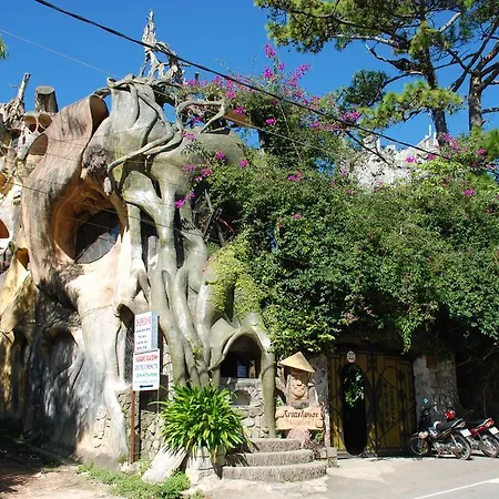Crazy House-2