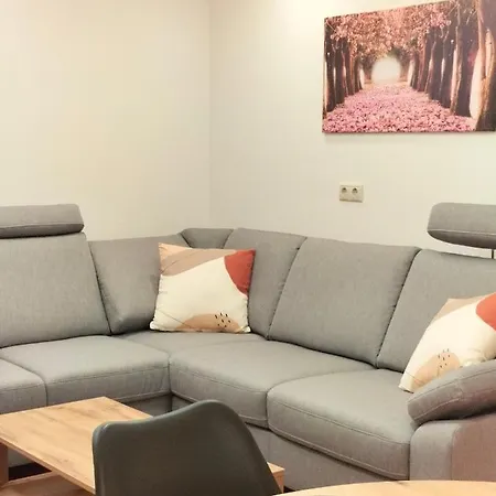 Sakura Apartment-3