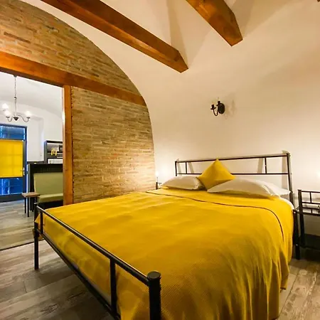 Apartament 42.2-3