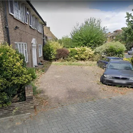 Wandsworth, South London Deluxe King Room 4-3