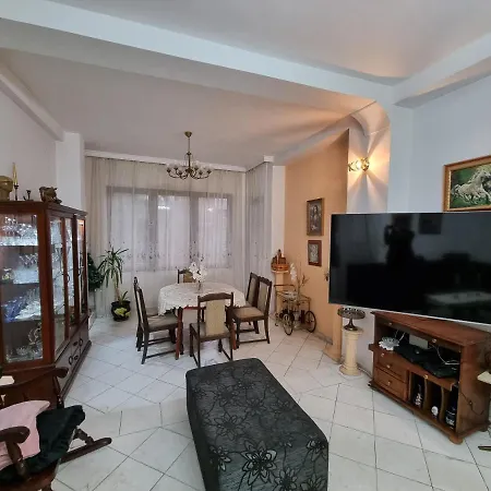 Tsar Simeon, 2 Bedroom, Living Room And Fireplace-3
