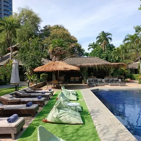 Let'S Hyde Pattaya Resort & Villas - Pool Cabanas-2
