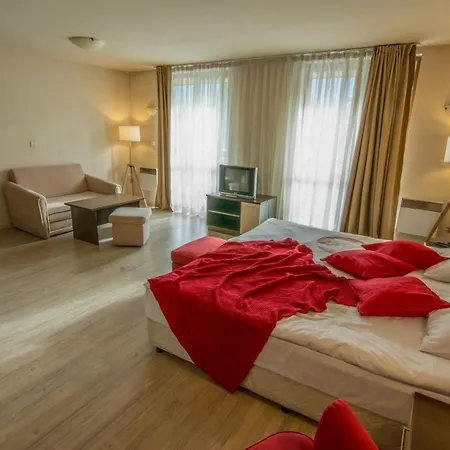 Banderitsa Apartments With Kitchen-2