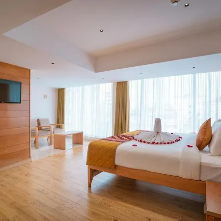Townbridge Hotels & Suites-3