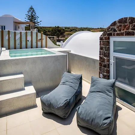 Aelia Luxury Suites-2