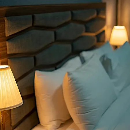 Luxe Grand Hotel Apartments-3