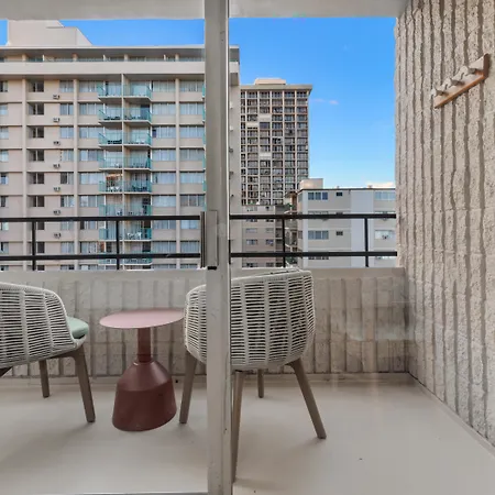 Wayfinder Waikiki - Voted Top 10 Best Hotels In Hawaii!-2