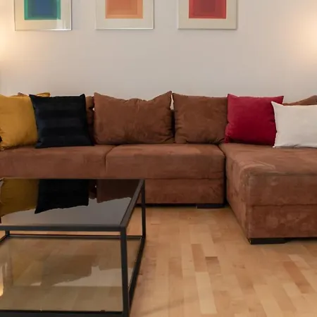 Cozy And Fully Equiped Suite Apartment At Ku'Damm-2