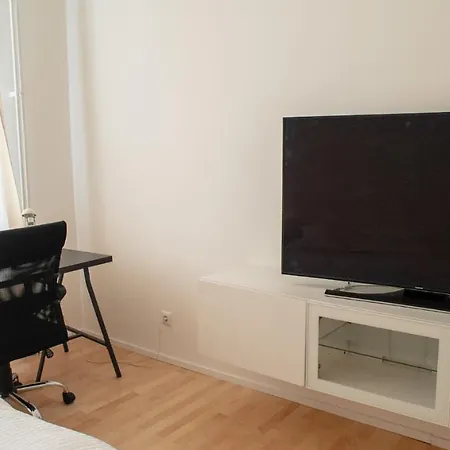 Cozy And Fully Equiped Suite Apartment At Ku'Damm-3