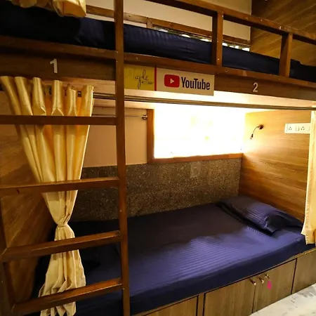Maple The Hubz-Hostel-3