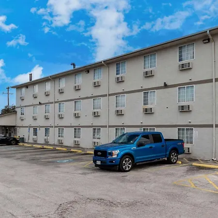 Express Inn & Suites San Antonio Near Seaworld - Medical Center-3