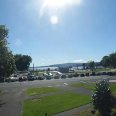 Lake Lodge Motel Rotorua-2