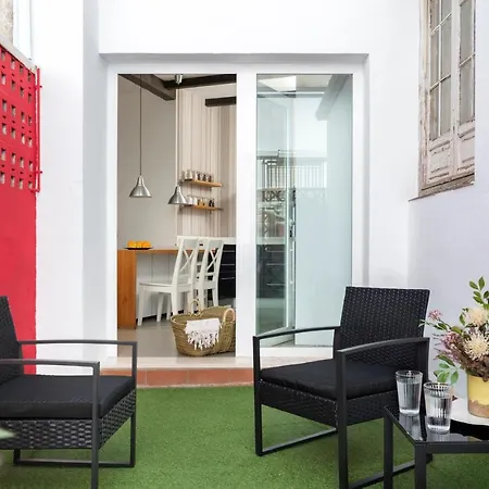 Buen Viaje Home, Con Patio Privado-2