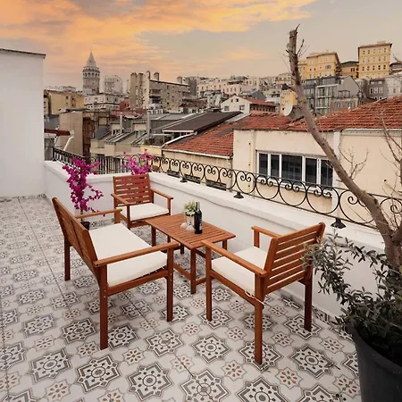 Selvese Suites, Serviced Living In Galata-2