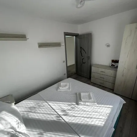 Cozy Urban Accommodation In Beautiful Suceava-2