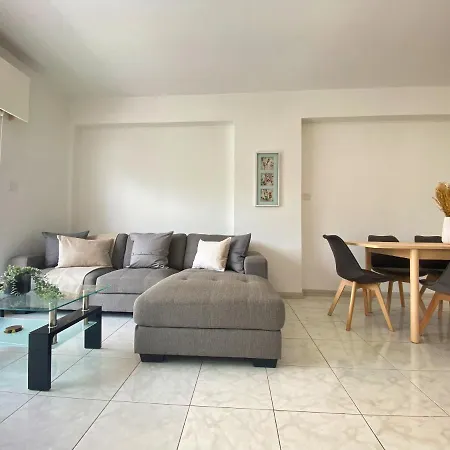 Phaedrus Living Down Town Flat Nestoras 301-3