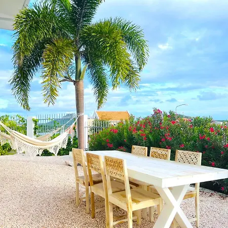 Villa Leoni Curacao-3