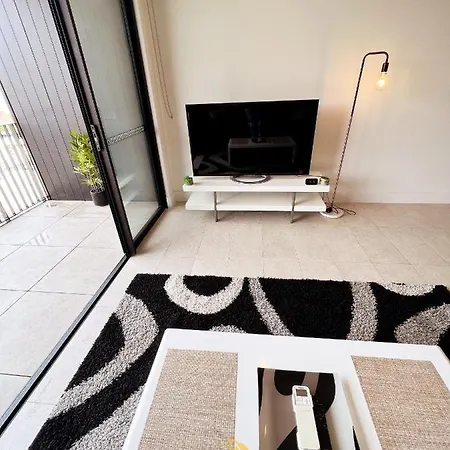 Stylish, Modern, Cute As A Button - Braddon Cbd-2