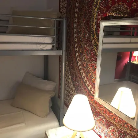 Rhodes Backpackers Boutique Hostel And Apartments-3
