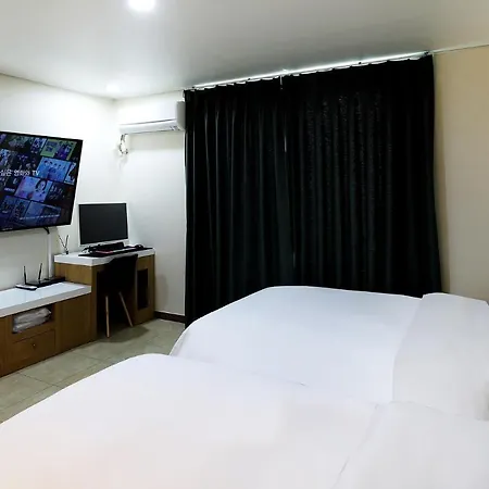 White Tourist Hotel-3