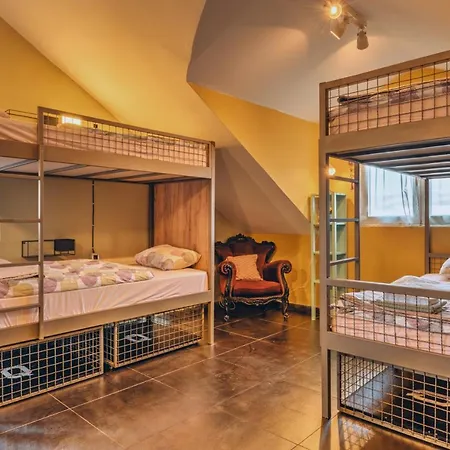 Q Podgorica Beds,Rooms And Friends-2