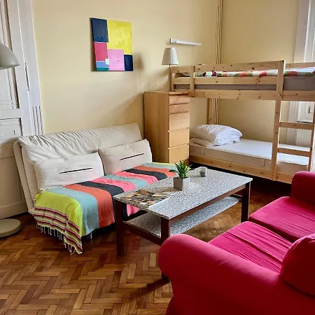 Zen Hostel By Central Market-3