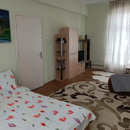 Lovely Apartment In Bucharest, Baba Novac Area-2