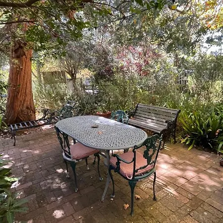 Constantia Guest House-3