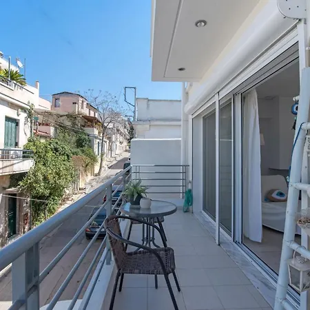 Townhouse In The Historical Centrer Of Athens-2
