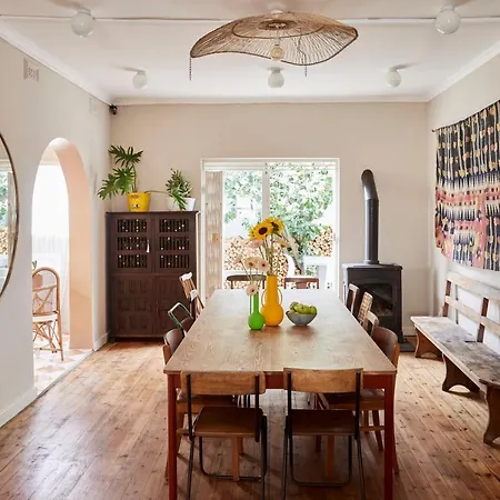 The Big - Luxury Backpackers-2