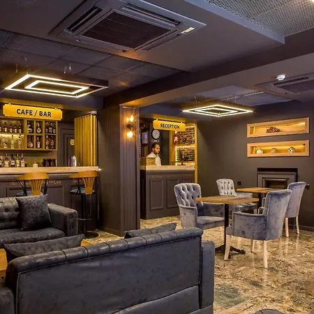 The Lea Hotels & Suite-2