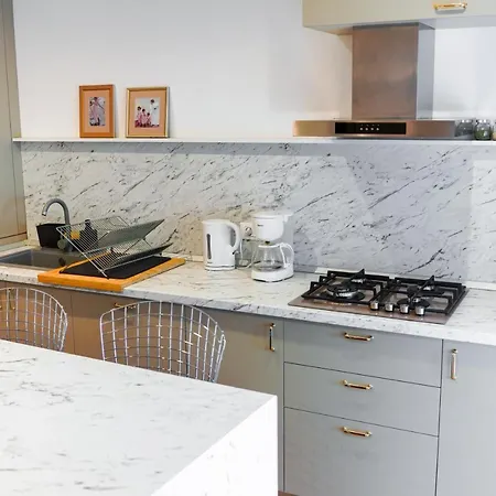 Luxury Central Park Apartment-2
