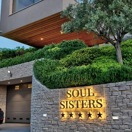 Villa Soul Sisters-3