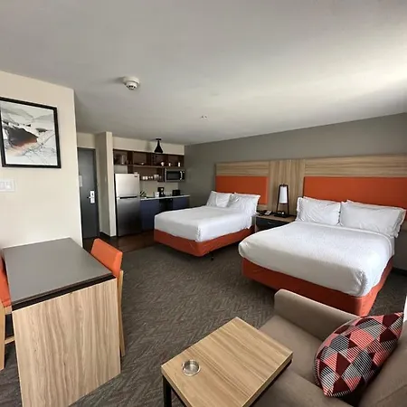 Candlewood Suites Stafford-3