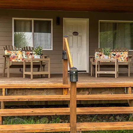 Wild Pacific Guest Suites-2