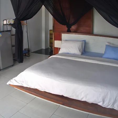 3 Waves Hotel-3