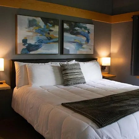 New England Inn & Lodge-2