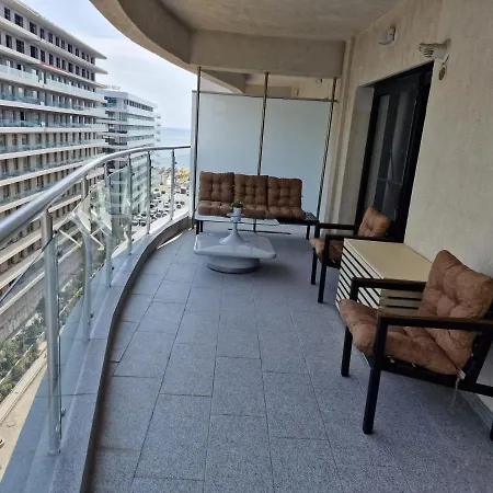 Residence 81-3
