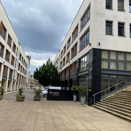 Spacious 2 Bedroom Apartment At The Postbox-3